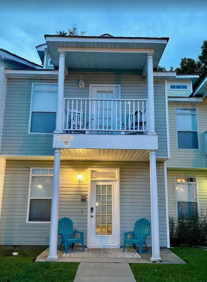 Sandy Feet Retreat Ms Holiday home *